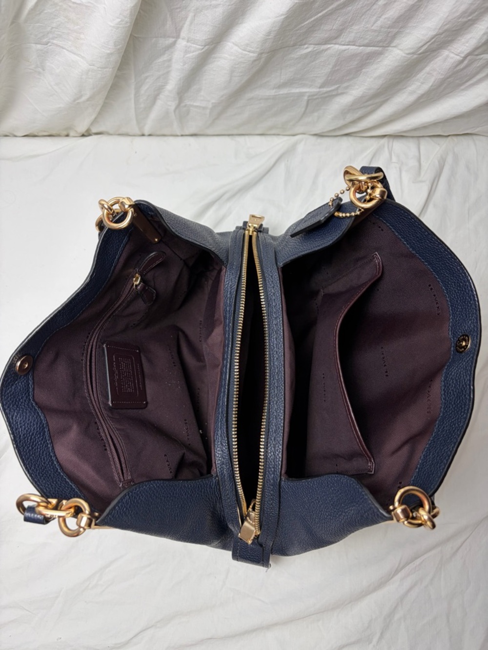 Coach Dalton 28 Navy Pebbled Leather Shoulder Bag Gold Hardware 73546 - Picture 7 of 11
